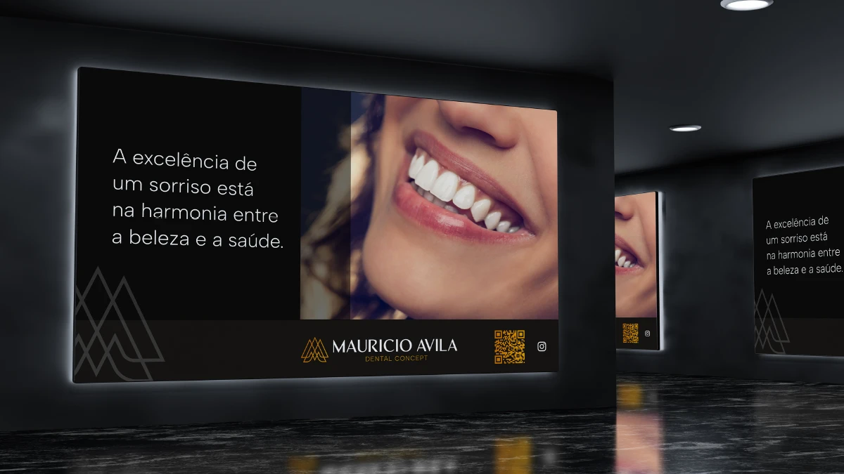 Publicidade impressa em Shopping para a identidade visual de Mauricio Avila dentista especializado em odontologia estética.